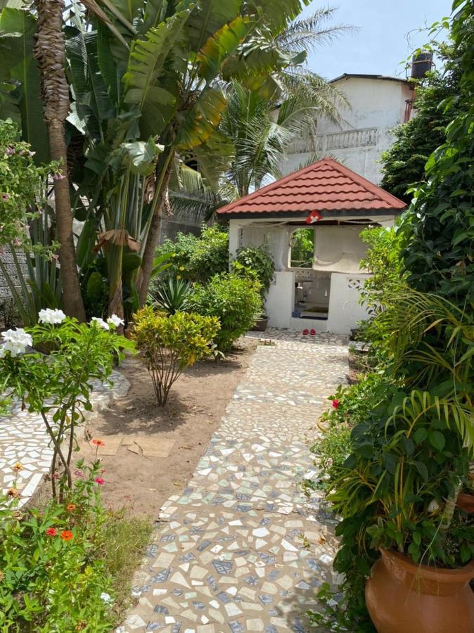 Swiss Garden House In Kerr Sering With Full Private Compound Серекунда Экстерьер фото